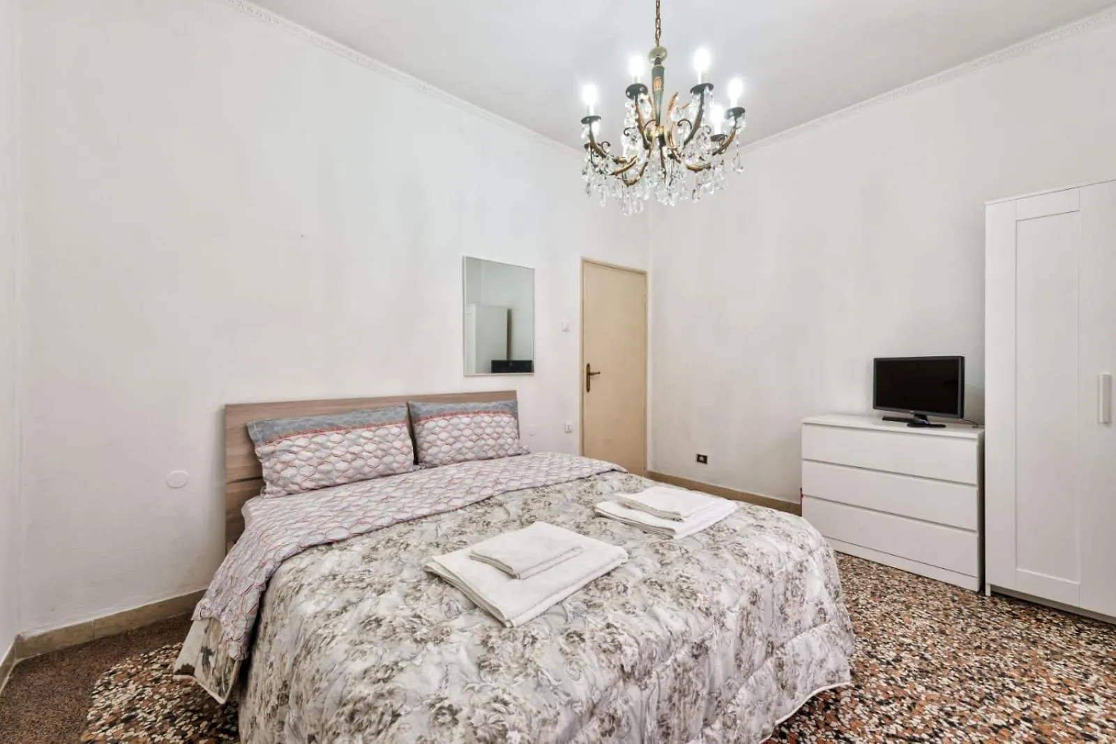 Downtown Railway Station Venice Mestre Apartment 0*,  Italy